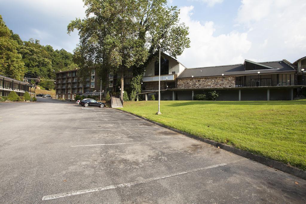Four Seasons Motor Lodge 蓋特林堡 外观 照片