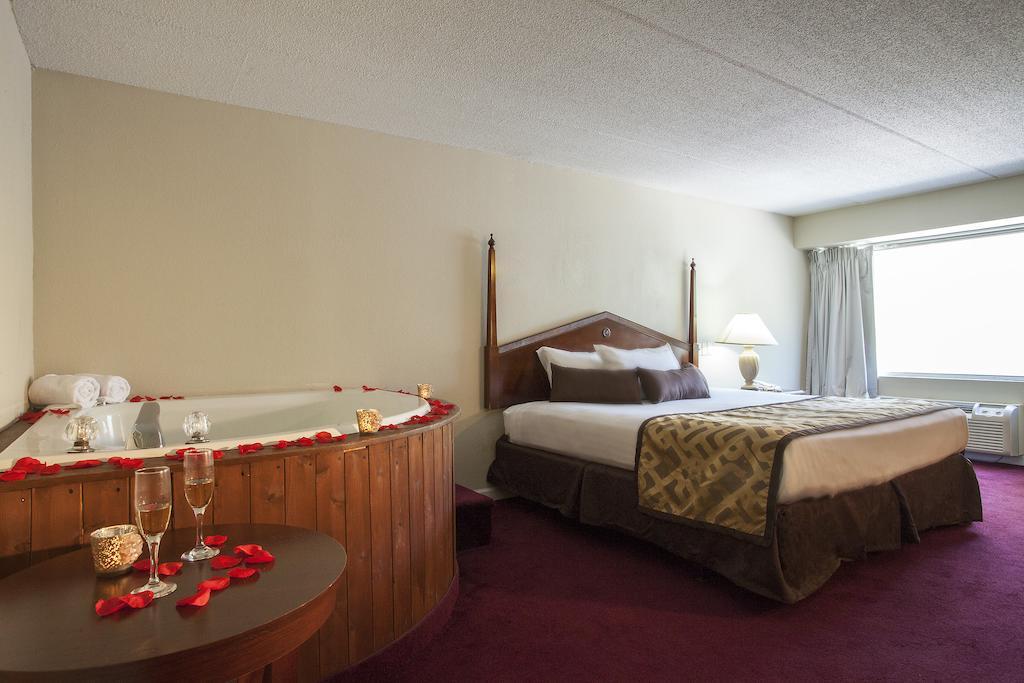 Four Seasons Motor Lodge 蓋特林堡 客房 照片