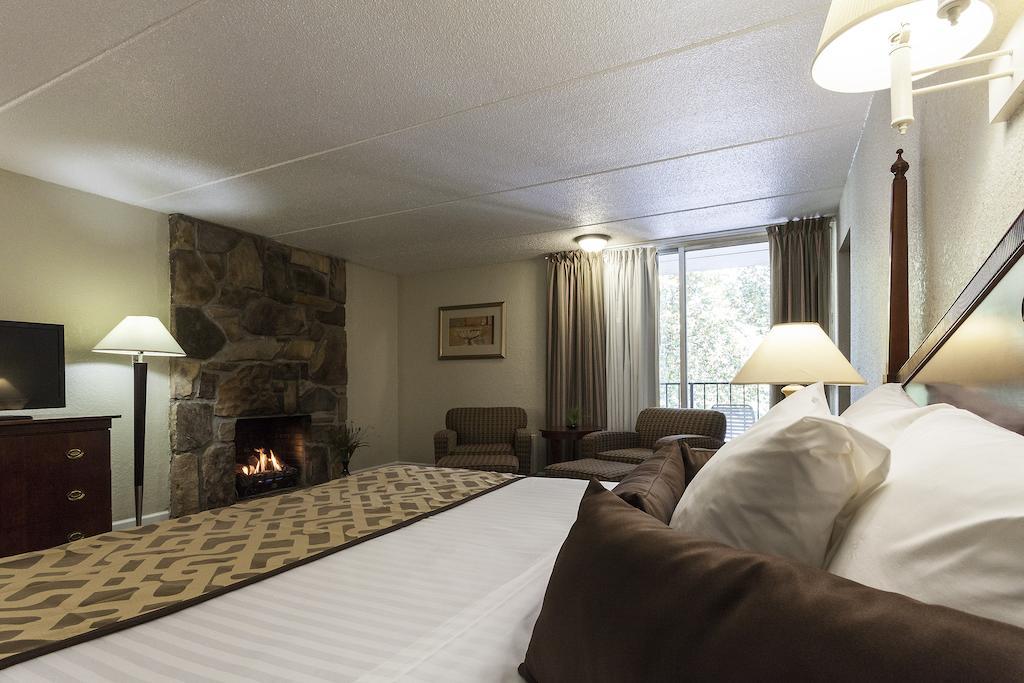 Four Seasons Motor Lodge 蓋特林堡 客房 照片