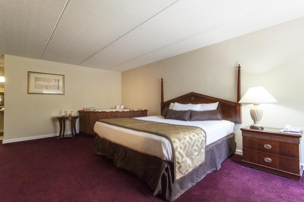 Four Seasons Motor Lodge 蓋特林堡 客房 照片