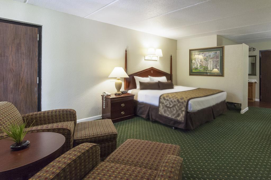 Four Seasons Motor Lodge 蓋特林堡 客房 照片