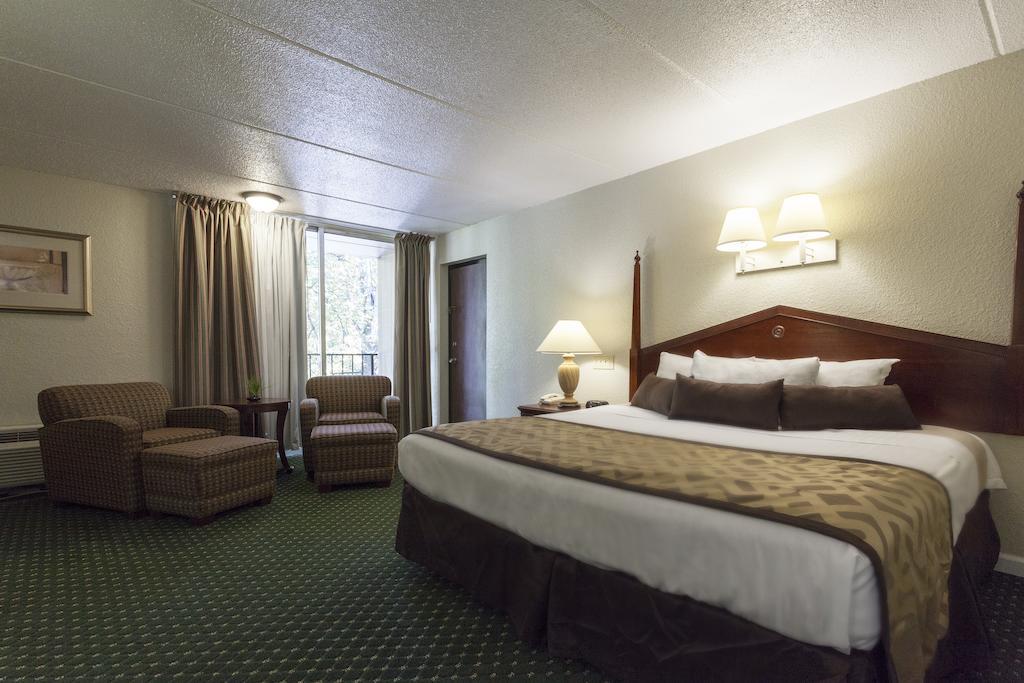 Four Seasons Motor Lodge 蓋特林堡 外观 照片